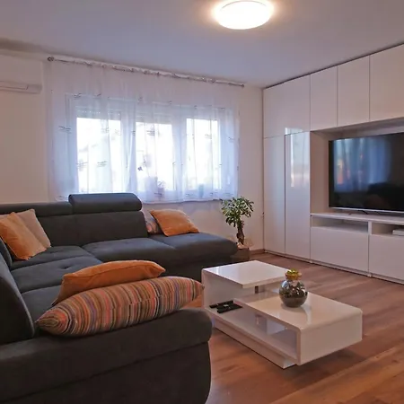 House Bonita Пула