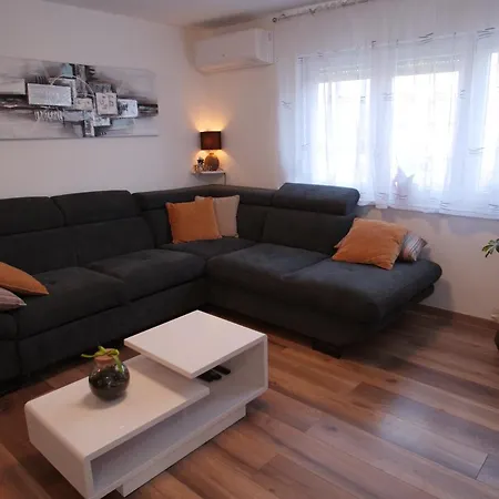 House Bonita Будинок відпочинку *